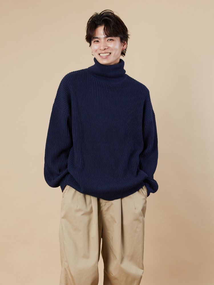 去年一番売れた、あのニット。今年は豊富な色展開で再び登場